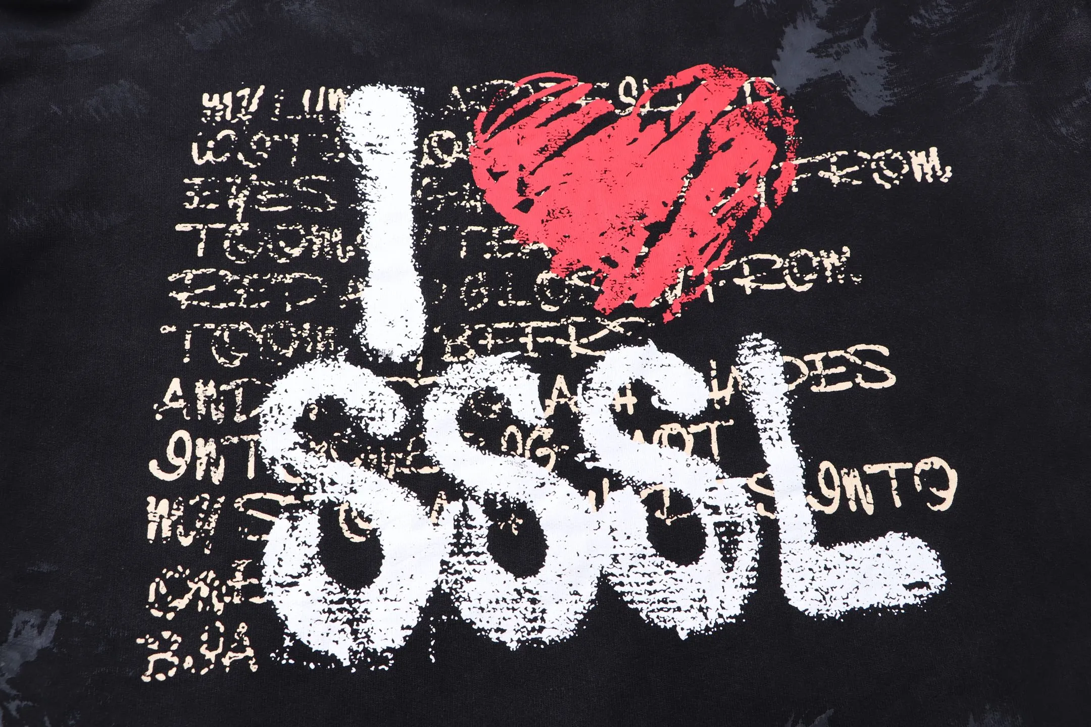 Style No. S227 P260💰 (450g version) SSSAINT LOUIS love ❤️letter logo printing. Round neck long T sweatshirt. Made of 450g dense cotton fabric, heavy-duty without hem thread fraying. + artificial hand-painted dirty and old retro fashion style! Highly recognizable. Loose fit, same style for men and women. Size: S-XL